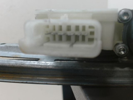 MECANISME+MOTEUR LEVE-GLACE ARRIERE DROIT PEUGEOT 308 SW 2008-