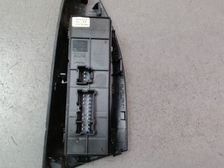 COMMANDE LEVE-GLACE PORTE AVG NISSAN JUKE Phase 1 2010-...