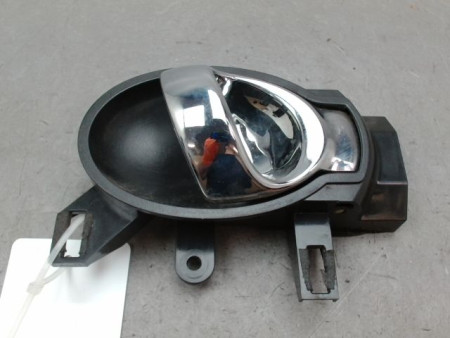 POIGNEE INTERIEURE PORTE AVANT DROIT NISSAN JUKE Phase 1 2010-...