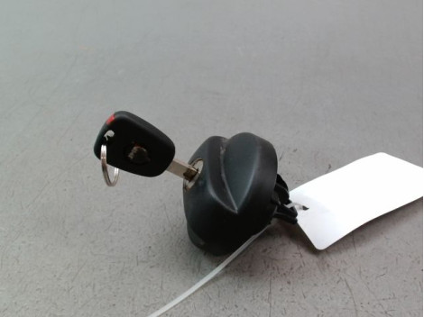 BOUCHON RESERVOIR A CARBURANT PEUGEOT 2008 Phase 1 2013-...