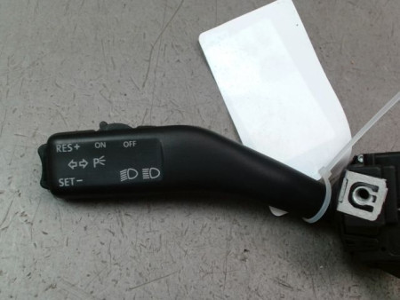 COMMANDE CLIGNOTANT VOLKSWAGEN GOLF V (1K) 2003-2008