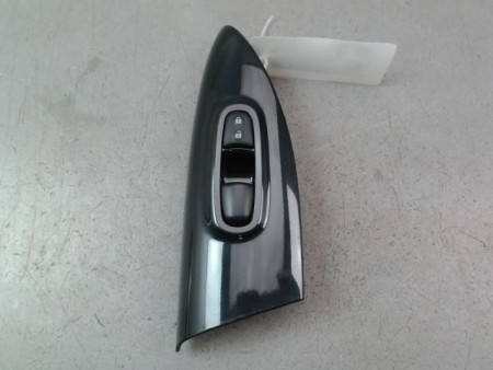 COMMANDE LEVE-GLACE PORTE AVD NISSAN JUKE Phase 2 2014-...