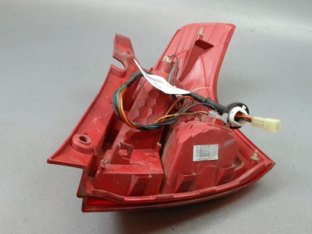 FEU ARRIERE GAUCHE  SUZUKI SWIFT III 2005-2011