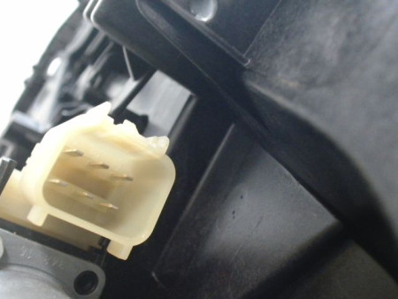 MECANISME+MOTEUR LEVE-GLACE AVANT GAUCHE FORD FIESTA 2005-