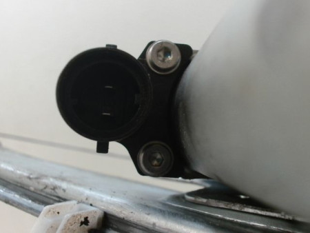 MECANISME+MOTEUR LEVE-GLACE AVANT DROIT DACIA DUSTER BREAK Phase 1 2010-2013