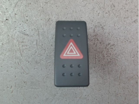 BOUTON DE WARNING SUZUKI SWIFT III 2005-2011