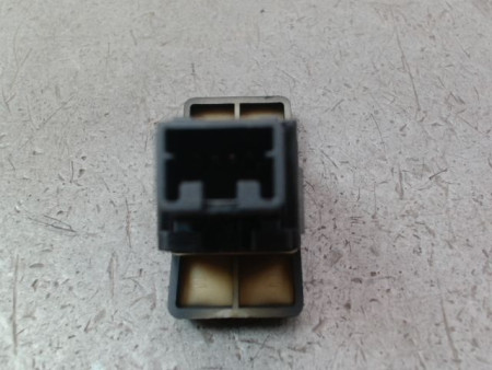 BOUTON DE WARNING SUZUKI SWIFT III 2005-2011