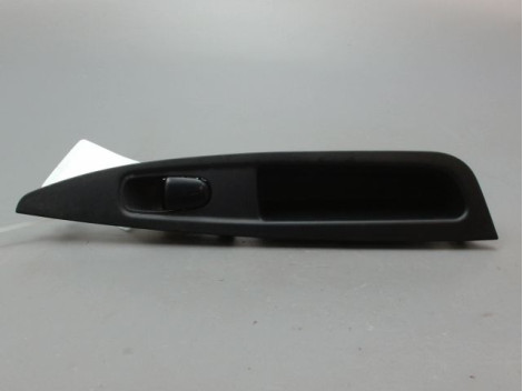 COMMANDE LEVE-GLACE PORTE ARG NISSAN QASHQAI BREAK II Phase 1 2014-...