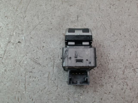 COMMANDE LEVE-GLACE PORTE ARD AUDI A3