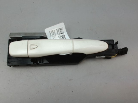 POIGNEE EXTERIEURE PORTE AVANT DROIT NISSAN QASHQAI BREAK II Phase 1 2014-...