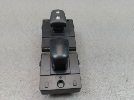 COMMANDE LEVE-GLACE PORTE AVD NISSAN QASHQAI BREAK II Phase 1 2014-...