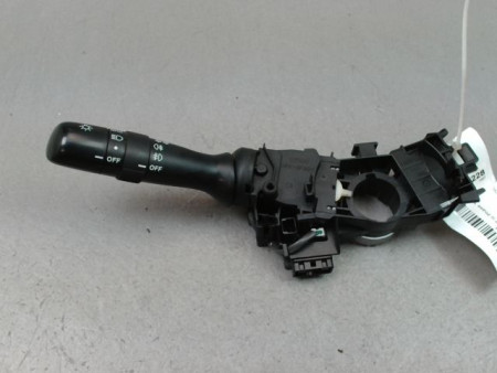 COMMANDE ECLAIRAGE TOYOTA RAV4 BREAK III Phase 1 2006-2009