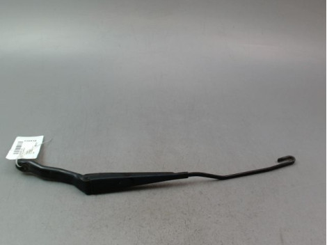 BRAS ESSUIE-GLACE AVANT GAUCHE PEUGEOT 206 + 2009-2013