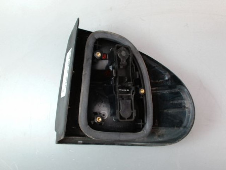 FEU ARRIERE GAUCHE  RENAULT LAGUNA I Phase 1 1994-1998