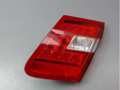 FEU ARRIERE INTERIEUR DROIT MERCEDES CLASSE E 2006-
