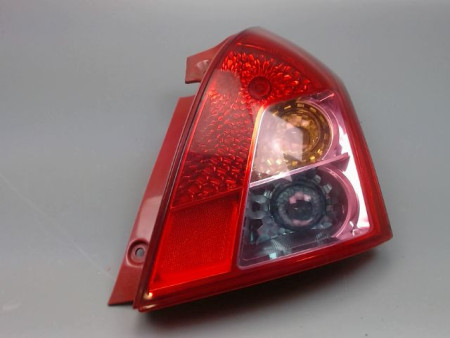 FEU ARRIERE DROIT SUZUKI SWIFT III 2005-2011