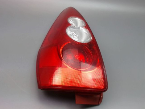 FEU ARRIERE GAUCHE  MAZDA 5 MONOSP. I Phase 1 2005-2008
