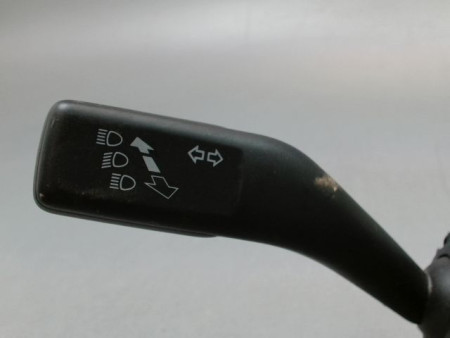 BLOC COMMODOS VOLKSWAGEN UP! PHASE 1 (12) 2011-...