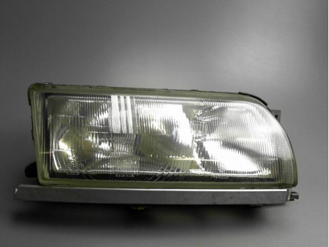 PHARE DROIT NISSAN PRIMERA