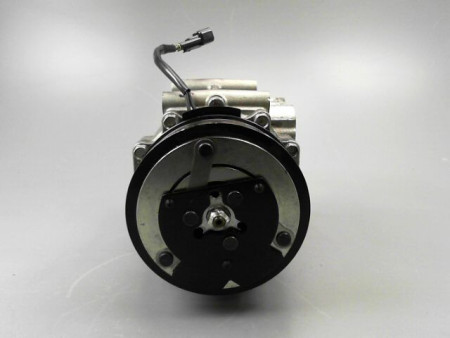 COMPRESSEUR AIR CONDITIONNE FORD FIESTA VI Phase 2 2005-2008
