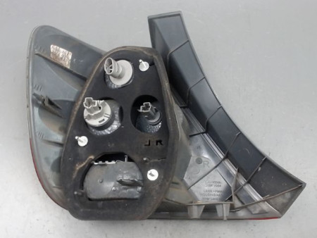 FEU ARRIERE DROIT HONDA CIVIC 2004-