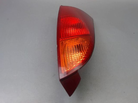 FEU ARRIERE DROIT FORD FOCUS I 1998-2004