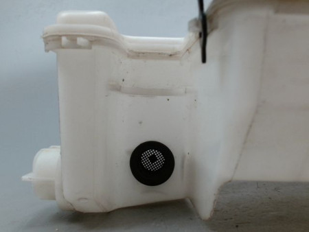 RESERVOIR LAVE-GLACE AVANT DACIA SANDERO 2008-