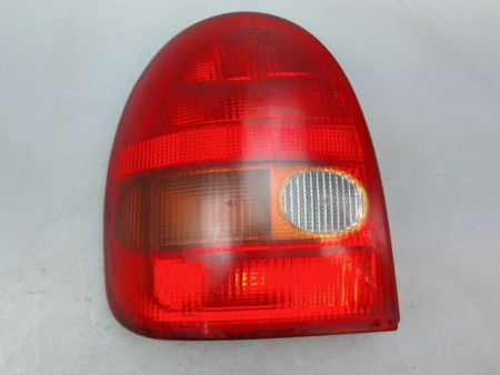 FEU ARRIERE GAUCHE  OPEL CORSA II Phase 2 (B) 1997-2000