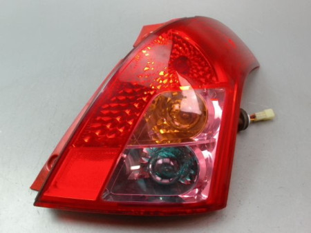 FEU ARRIERE DROIT SUZUKI SWIFT III 2005-2011