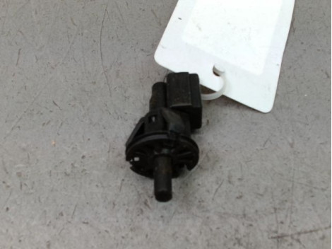 CONTACTEUR PORTE AVANT GAUCHE DACIA DUSTER 2010-