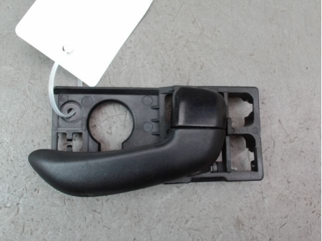 POIGNEE INTERIEURE PORTE AVANT DROIT HYUNDAI I 10 I Phase 1 2008-2010