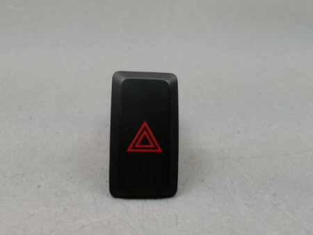 BOUTON DE WARNING MITSUBISHI SPACESTAR