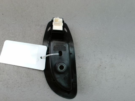 COMMANDE LEVE-GLACE PORTE ARG FIAT 500X