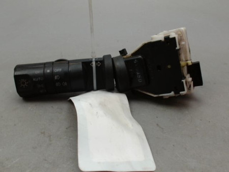 COMMANDE ECLAIRAGE NISSAN NAVARA KING-CAB