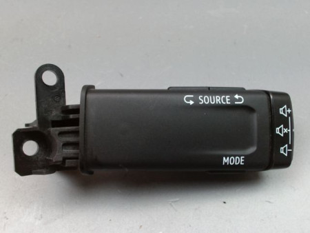 COMMANDE AUTORADIO RENAULT CLIO