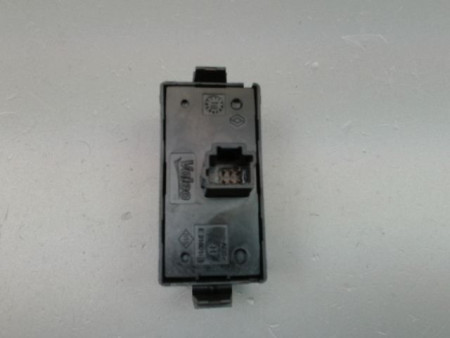 BOUTON DE WARNING DACIA SANDERO II Phase 1 2012-...