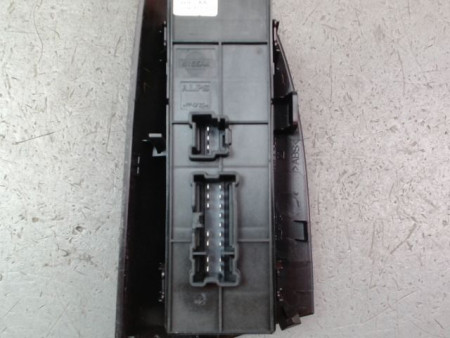 COMMANDE LEVE-GLACE PORTE AVG NISSAN JUKE Phase 1 2010-...