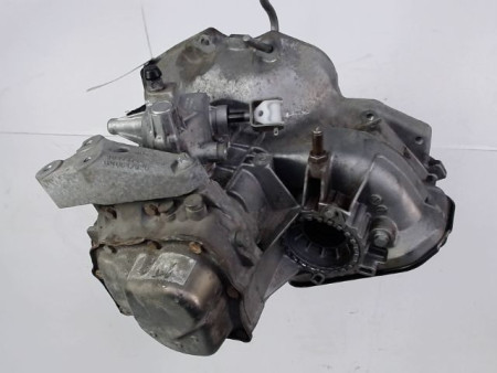 BOITE A VITESSE MECANIQUE OPEL ASTRA GTC III Phase 1  2005-2006 1.4 