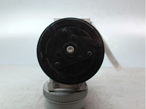 COMPRESSEUR AIR CONDITIONNE RENAULT CLIO