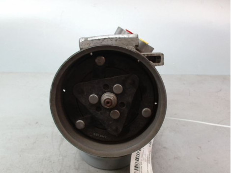 COMPRESSEUR AIR CONDITIONNE RENAULT TWINGO II Phase 1 2007-2011