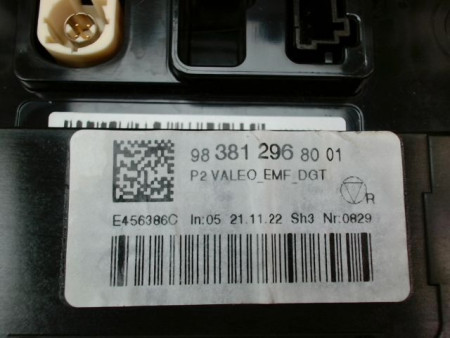 ECRAN GPS PEUGEOT 208 2012-...