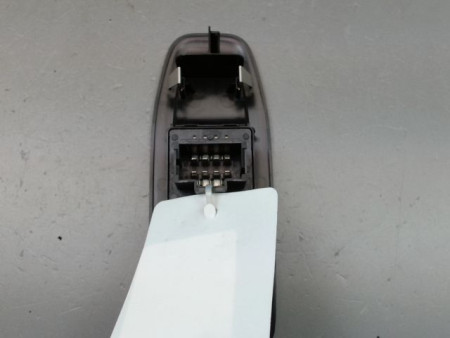 COMMANDE LEVE-GLACE PORTE AVG PEUGEOT 208 Phase 1 2012-...