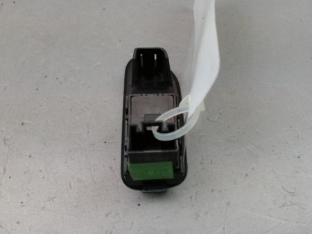 COMMANDE LEVE-GLACE PORTE ARD VOLKSWAGEN GOLF VI (1K) 2008-2013