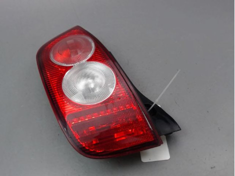 FEU ARRIERE GAUCHE  NISSAN MICRA III Phase 1 2003-2005