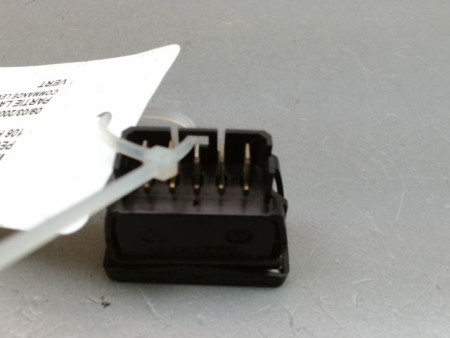 COMMANDE LEVE-GLACE PORTE AVD PEUGEOT 106 Phase 2 1996-2003