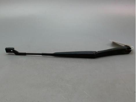 BRAS ESSUIE-GLACE AVANT GAUCHE KIA VENGA 09-