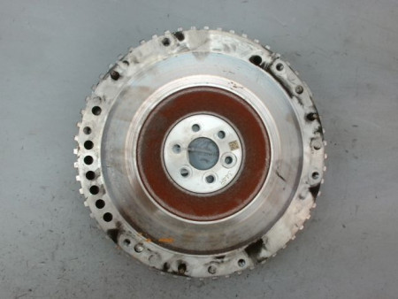 VOLANT MOTEUR DACIA SANDERO 2008- 1.0 SCe 65