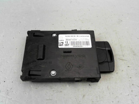 LECTEUR DE CARTE RENAULT MEGANE CC 2P III Phase 1 2010-2014