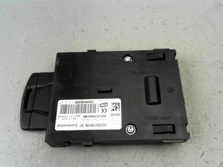 LECTEUR DE CARTE RENAULT GRAND SCENIC MONOSP. III Phase 1 LONG 2009-2011