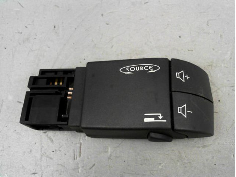 COMMANDE AUTORADIO RENAULT TWINGO II Phase 1 2007-2011